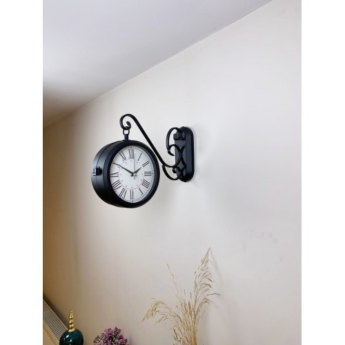 Siyah Metal Modern İstasyon Saati 36 x 25 cm