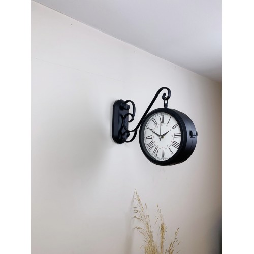 Siyah Metal Modern İstasyon Saati 36 x 25 cm