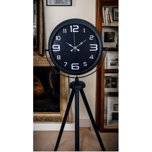 Siyah Zarafet Tripod Ayaklı Saat