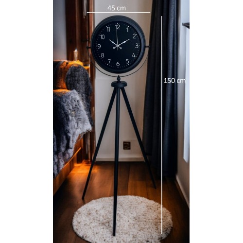 Sade Siyah Tripod Ayaklı Saat