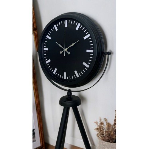 Siyah Lüks Sade Tripod Ayaklı Saat