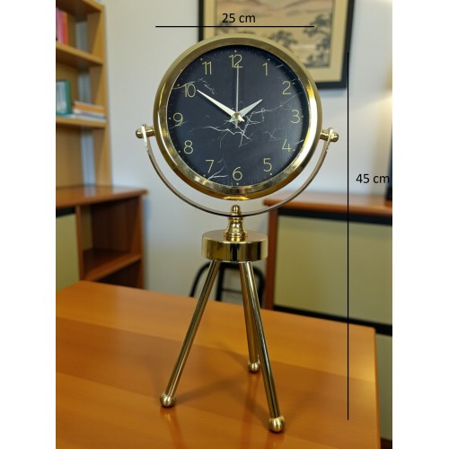 Gold & Black Uyumlu Şık Üç Ayaklı Metal Masa Saati