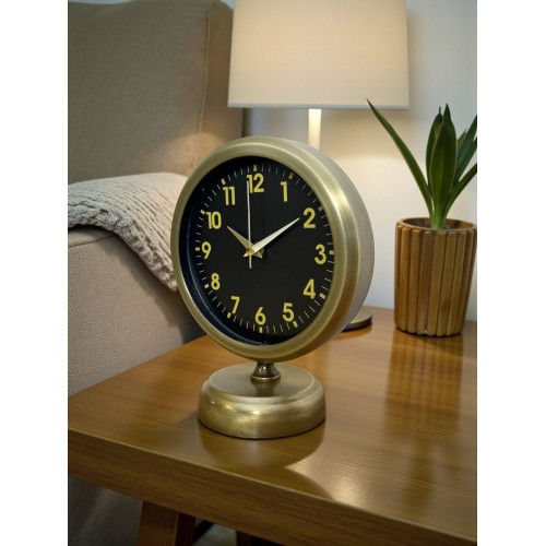 Retro Elegance 25 x 20 cm Eskitme Metal Masa Saati