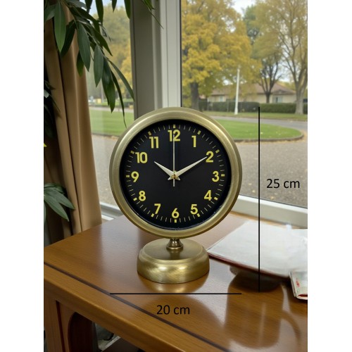 Retro Elegance 25 x 20 cm Eskitme Metal Masa Saati