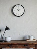 36 cm Siyah Dekoratif Duvar Saati – Rakamlı Beyaz Kadran (PP-3604B)