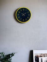 36 cm Sarı Standart Duvar Saati – Standart Altın Rakamlı