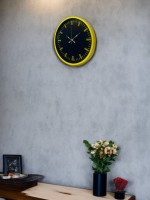 36 cm Sarı Dekoratif Duvar Saati – Roma Rakamlı Lacivert Kadran (PP-3688Y)