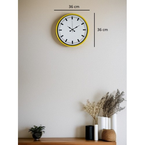 36 cm Sarı Dekoratif Duvar Saati – Rakamlı Beyaz Kadran (PP-3689Y)