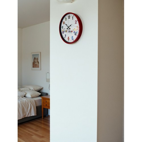 36 cm Kırmızı Çocuk Odası Duvar Saati – Çocuk Odası Renkli Rakamlı (PP-3693R)