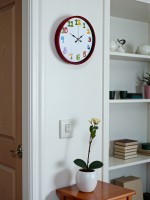36 cm Kırmızı Çocuk Odası Duvar Saati – Çocuk Odası Renkli Rakamlı (PP-3694R)