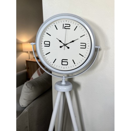 Modern Line Beyaz Tripod Ayaklı Saat