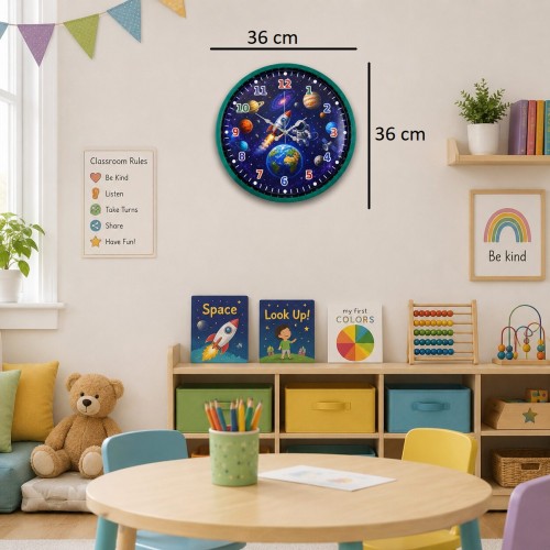 Gezegenler Dünyası 36 x 36 Cm Yeşil Çocuk Duvar Saati